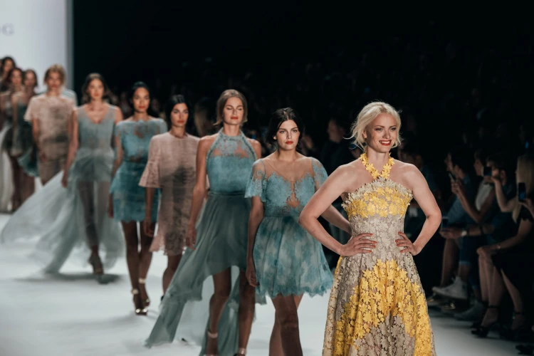 Robertlohse.de-EWA HERZOG