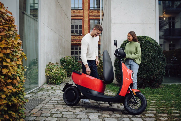 Robertlohse.de-unu Scooter